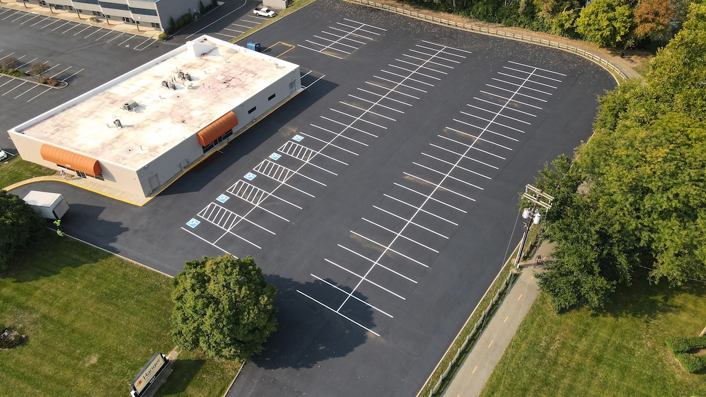 How The Best Columbus Striping Companies Reduce Safety Hazards